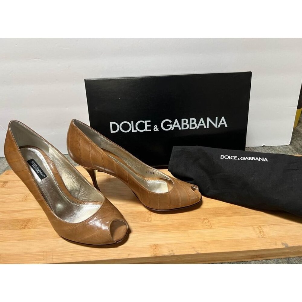 COPY - Authentic Dolce & Gabbana Spuntata Anguilla pumps 37 1/2